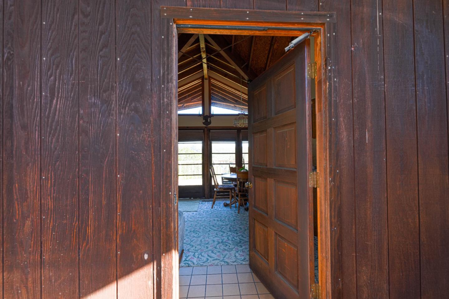 Detail Gallery Image 2 of 24 For 18801 Moro Rd, Salinas,  CA 93907 - 3 Beds | 2 Baths