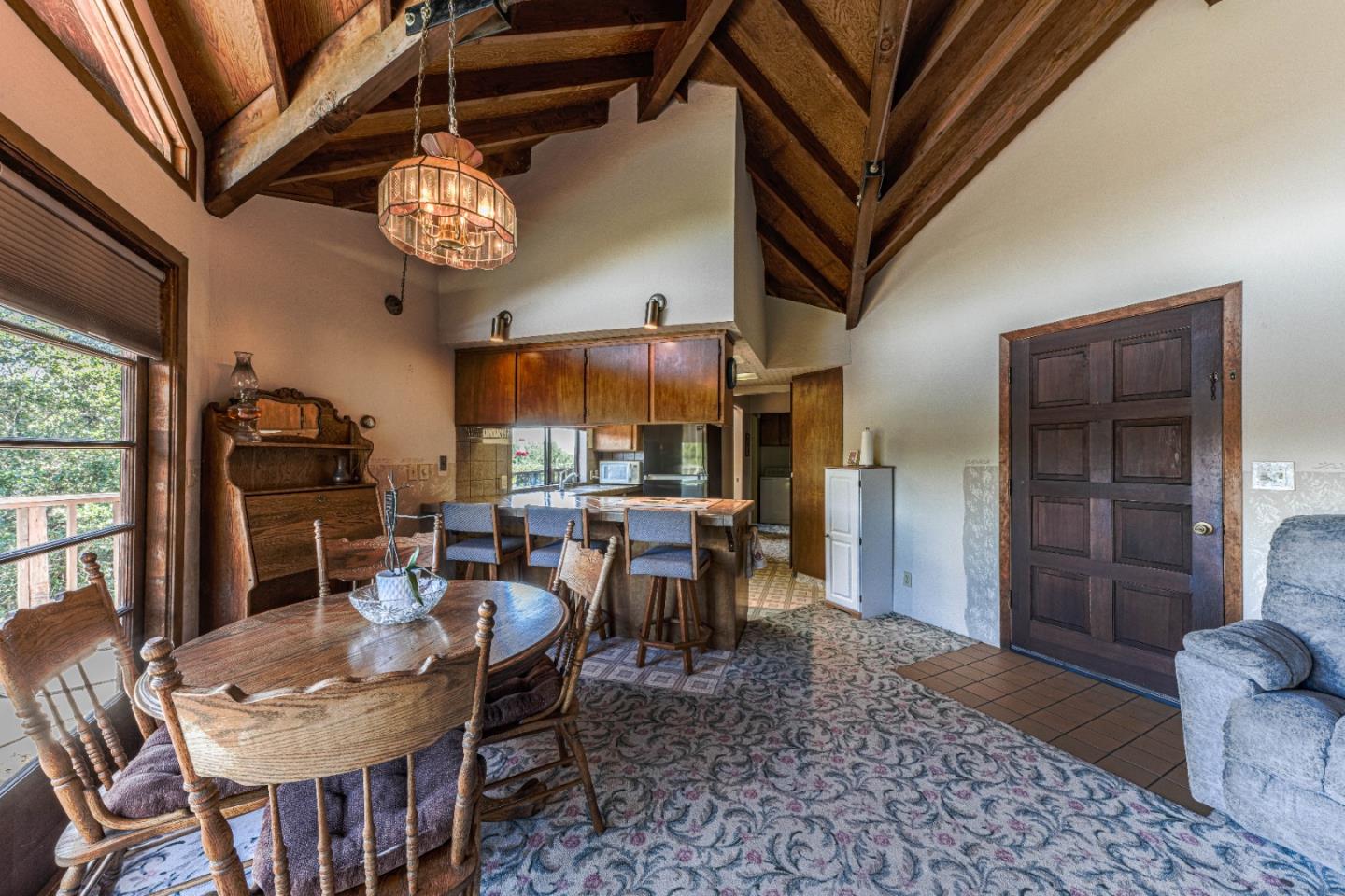 Detail Gallery Image 9 of 24 For 18801 Moro Rd, Salinas,  CA 93907 - 3 Beds | 2 Baths