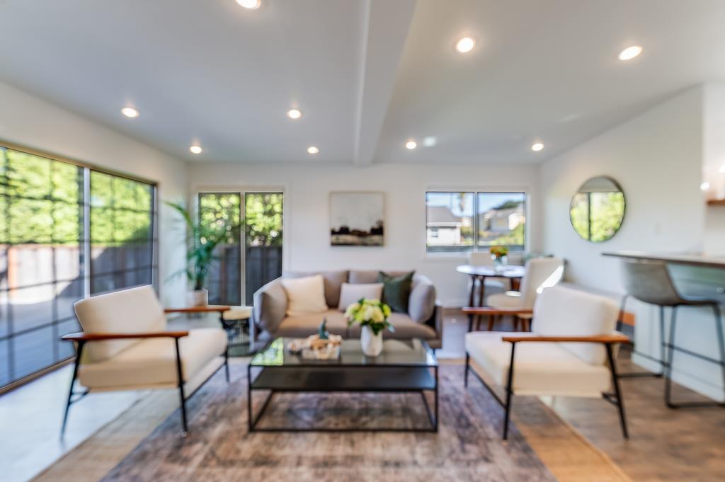 Detail Gallery Image 10 of 59 For 2360 Melanie Pl, Santa Cruz,  CA 95062 - 3 Beds | 2 Baths