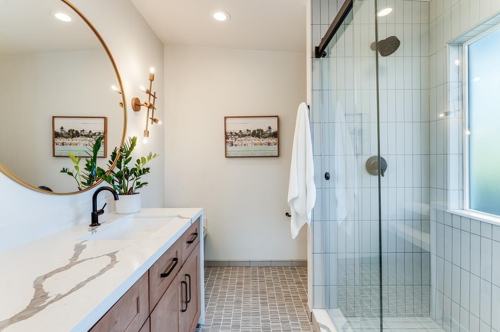 Detail Gallery Image 30 of 59 For 2360 Melanie Pl, Santa Cruz,  CA 95062 - 3 Beds | 2 Baths