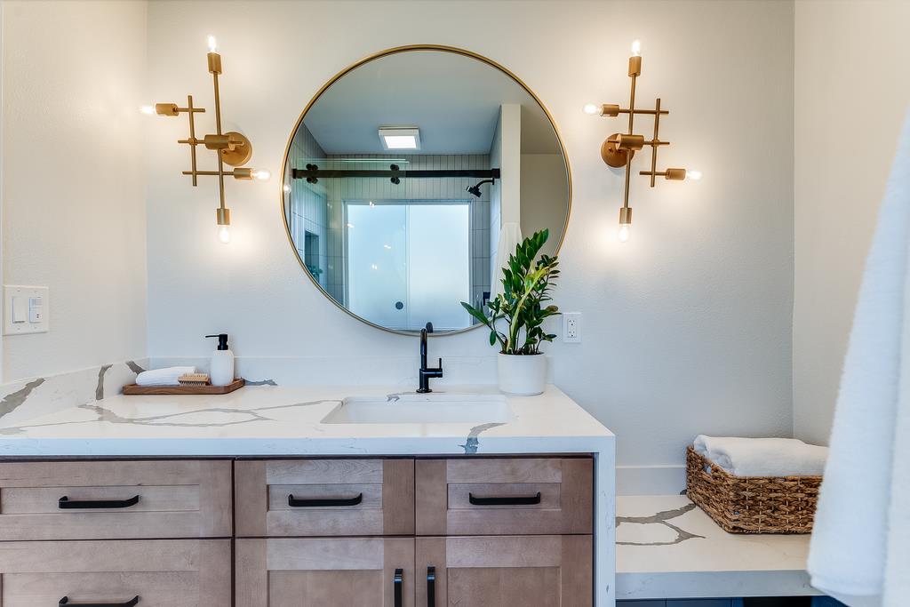 Detail Gallery Image 34 of 59 For 2360 Melanie Pl, Santa Cruz,  CA 95062 - 3 Beds | 2 Baths