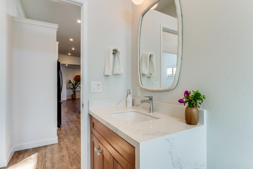 Detail Gallery Image 44 of 59 For 2360 Melanie Pl, Santa Cruz,  CA 95062 - 3 Beds | 2 Baths