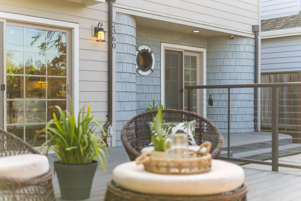 Detail Gallery Image 5 of 59 For 2360 Melanie Pl, Santa Cruz,  CA 95062 - 3 Beds | 2 Baths