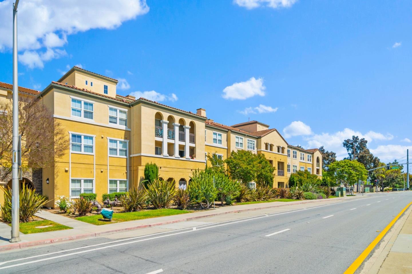 Detail Gallery Image 1 of 33 For 1883 Agnew Rd #114,  Santa Clara,  CA 95054 - 3 Beds | 2 Baths