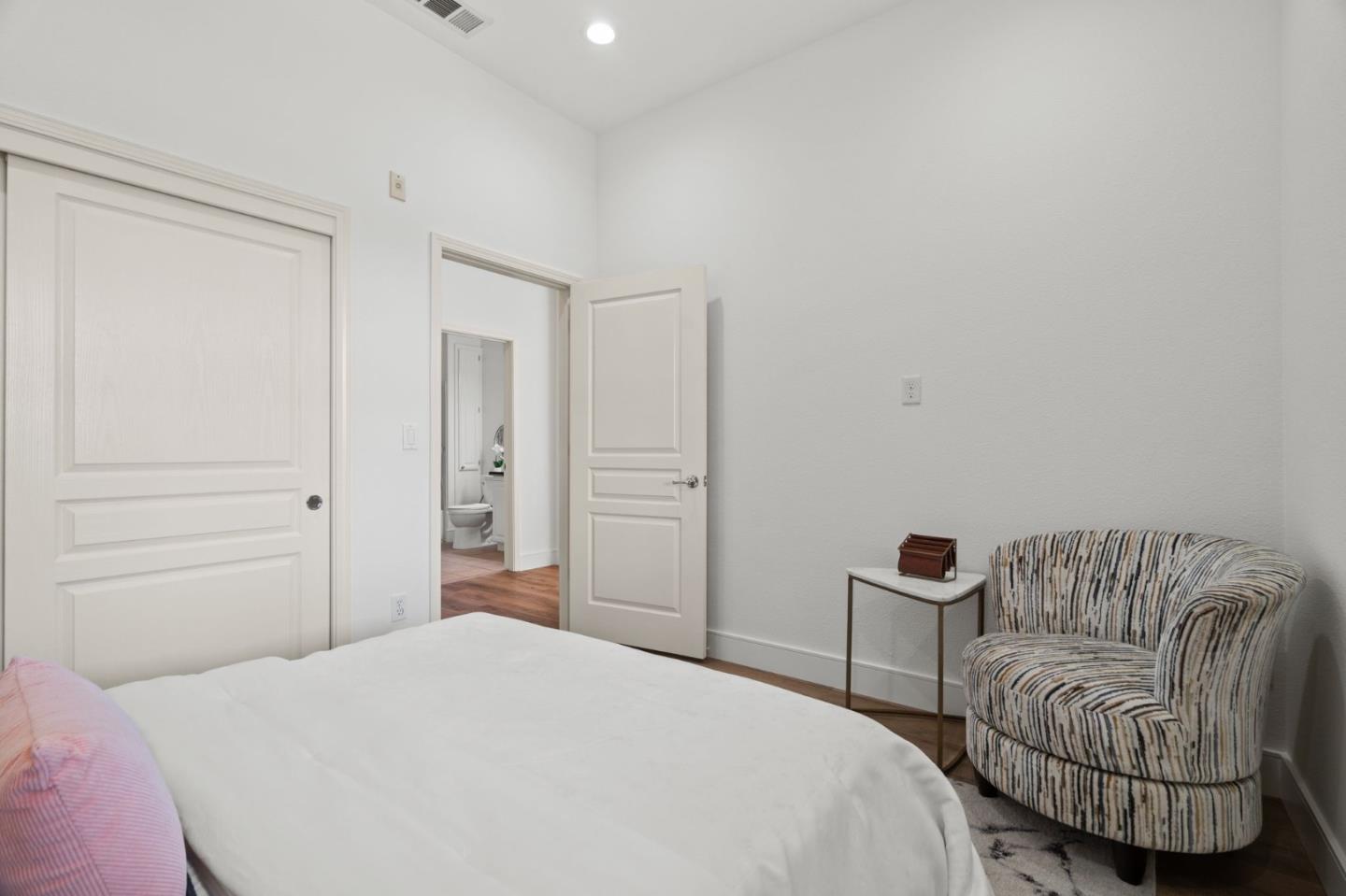Detail Gallery Image 17 of 33 For 1883 Agnew Rd #114,  Santa Clara,  CA 95054 - 3 Beds | 2 Baths