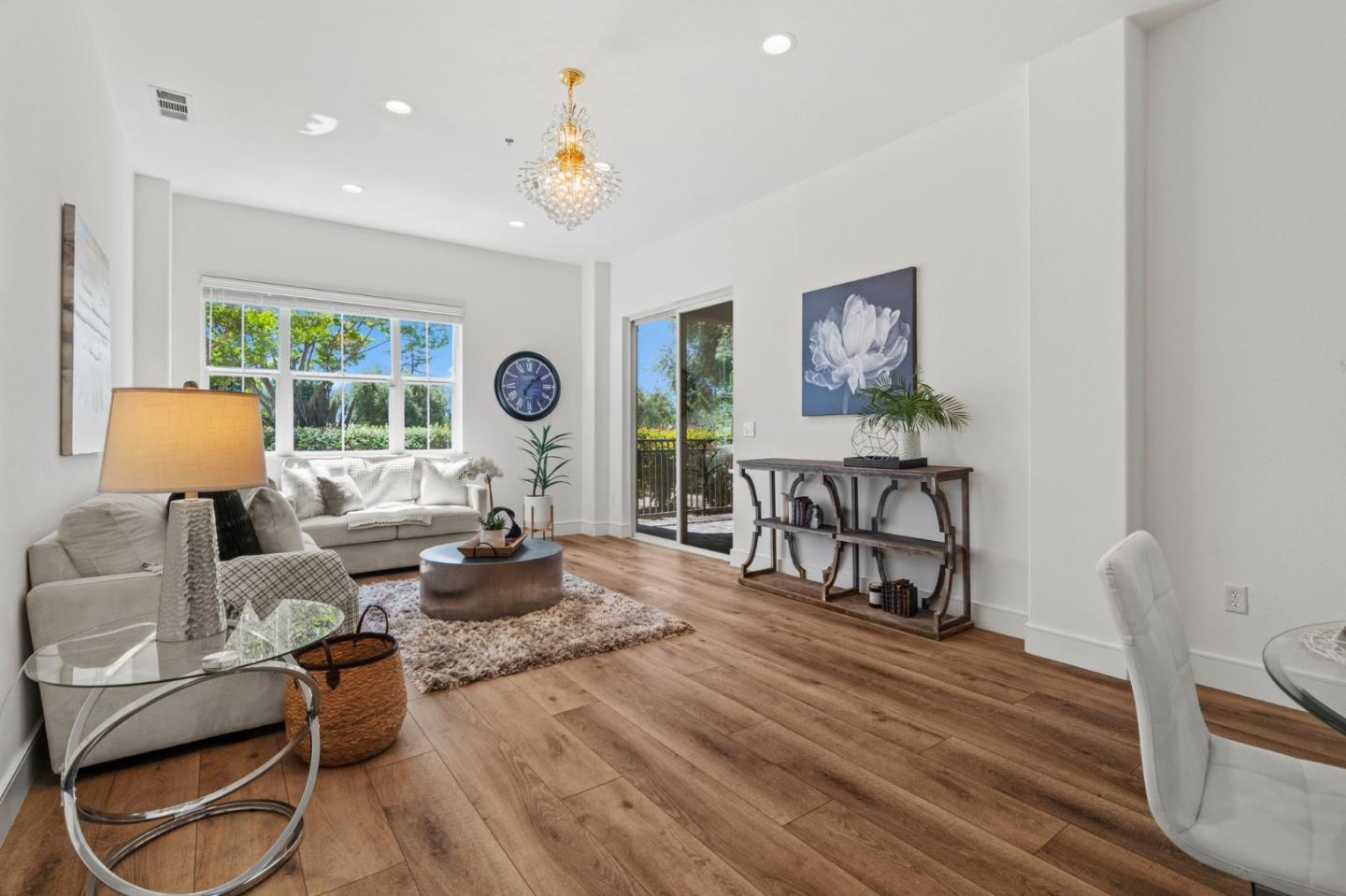 Detail Gallery Image 4 of 33 For 1883 Agnew Rd #114,  Santa Clara,  CA 95054 - 3 Beds | 2 Baths