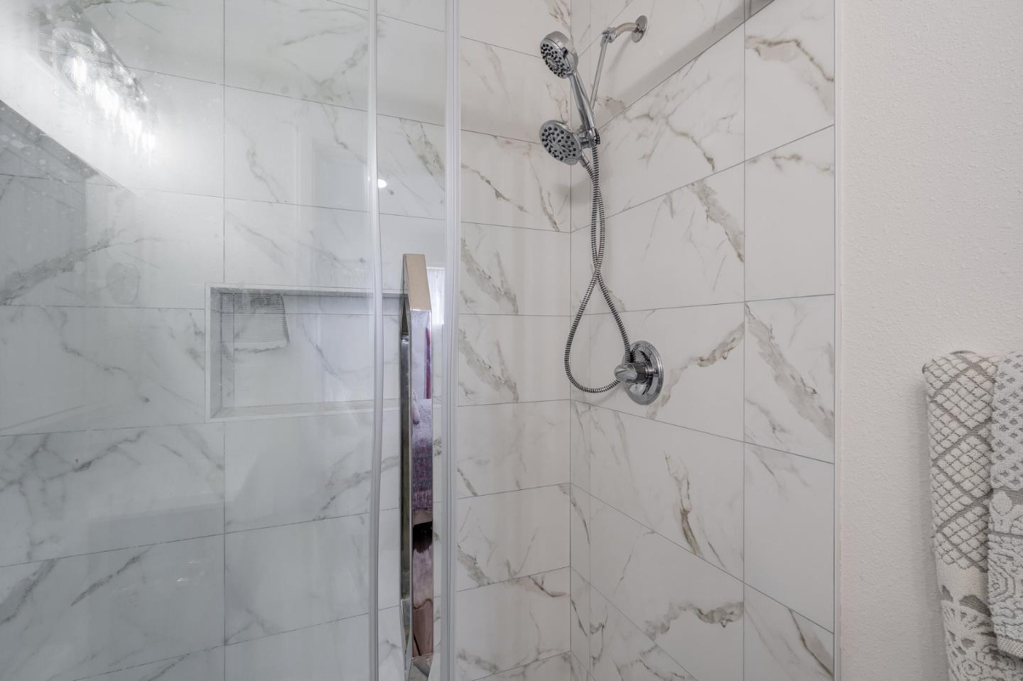 Detail Gallery Image 14 of 31 For 1324 Peralta Rd, Pacifica,  CA 94044 - 3 Beds | 2 Baths