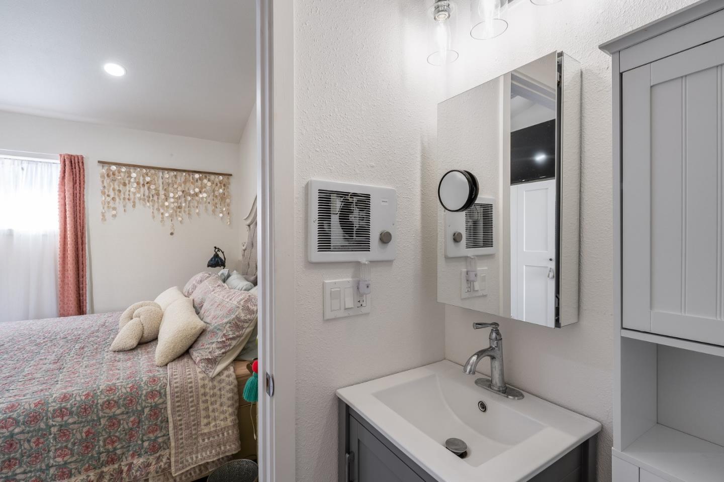 Detail Gallery Image 15 of 31 For 1324 Peralta Rd, Pacifica,  CA 94044 - 3 Beds | 2 Baths