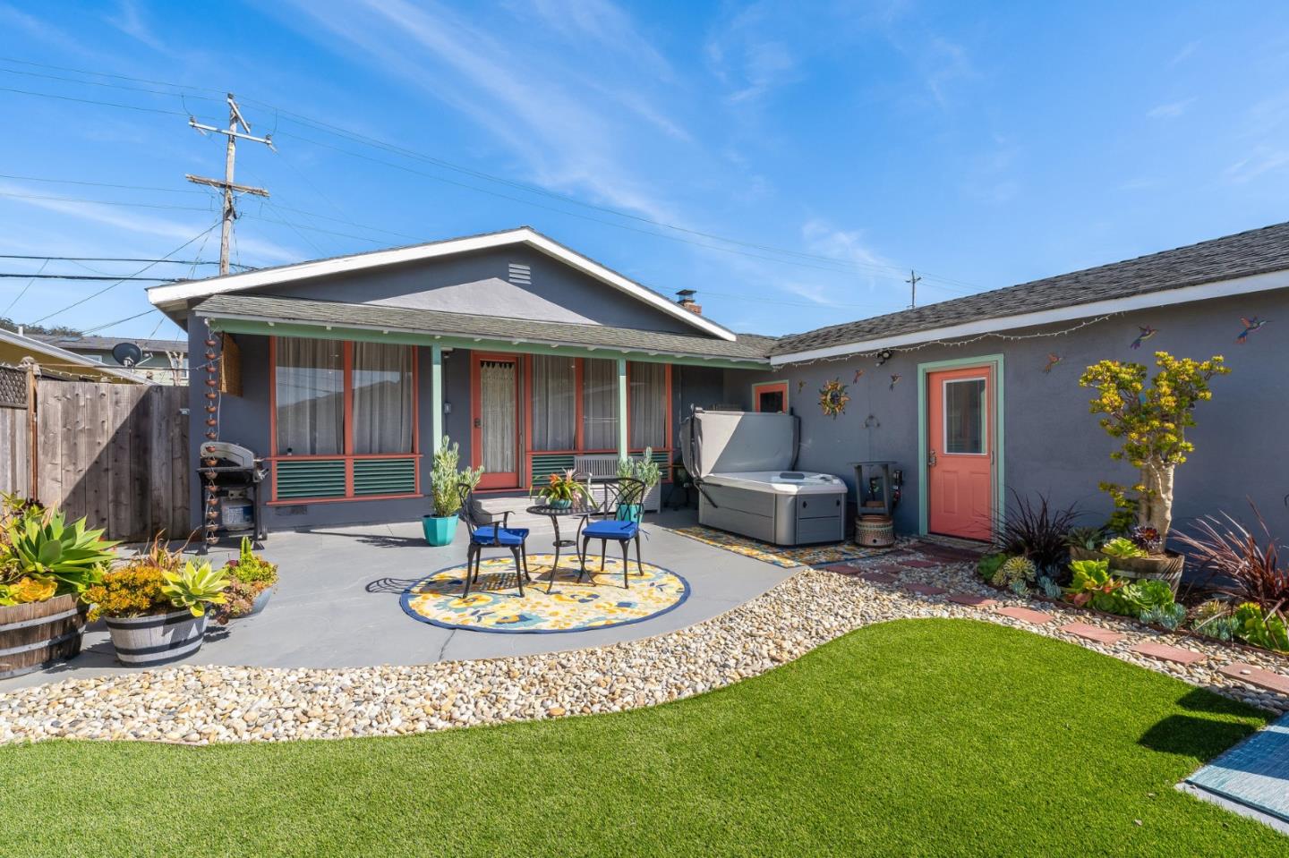 Detail Gallery Image 2 of 31 For 1324 Peralta Rd, Pacifica,  CA 94044 - 3 Beds | 2 Baths