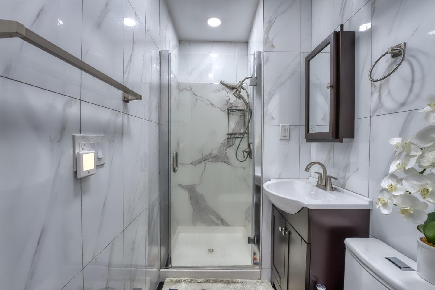 Detail Gallery Image 11 of 27 For 5475 Century Park Way, San Jose,  CA 95111 - 4 Beds | 2 Baths