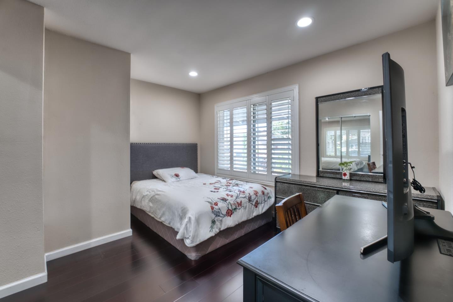 Detail Gallery Image 16 of 27 For 5475 Century Park Way, San Jose,  CA 95111 - 4 Beds | 2 Baths