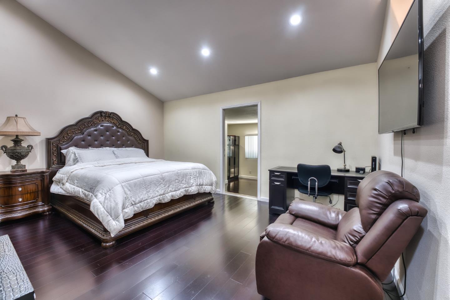 Detail Gallery Image 21 of 27 For 5475 Century Park Way, San Jose,  CA 95111 - 4 Beds | 2 Baths