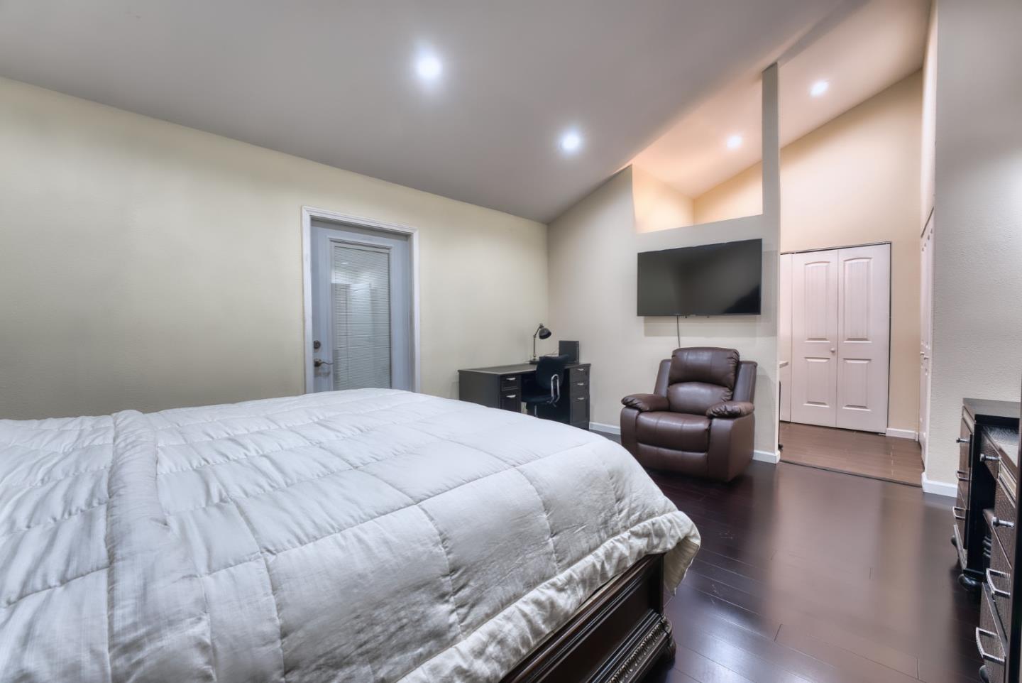 Detail Gallery Image 22 of 27 For 5475 Century Park Way, San Jose,  CA 95111 - 4 Beds | 2 Baths