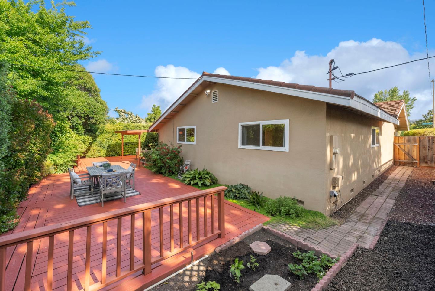 Detail Gallery Image 60 of 82 For 717 Bolivar Dr, San Jose,  CA 95123 - 3 Beds | 2 Baths