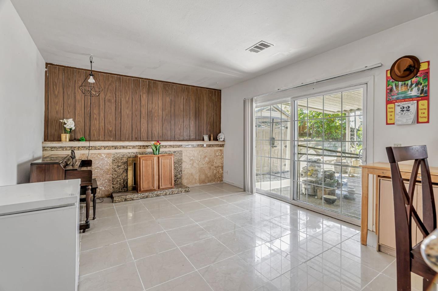 Detail Gallery Image 11 of 29 For 4763 Plainfield Dr, San Jose,  CA 95111 - 4 Beds | 2 Baths