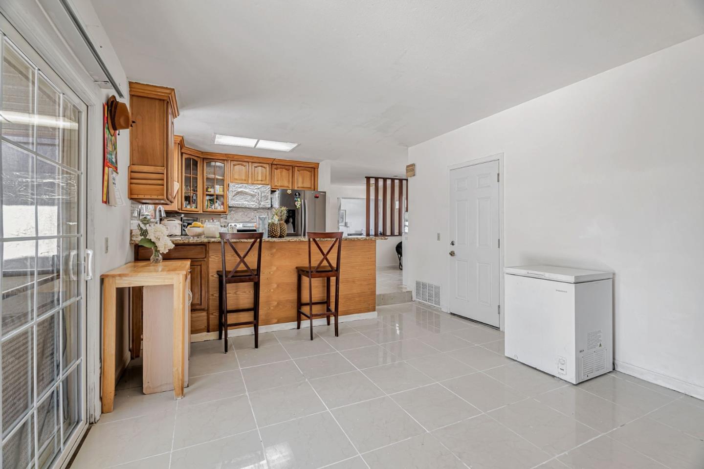Detail Gallery Image 12 of 29 For 4763 Plainfield Dr, San Jose,  CA 95111 - 4 Beds | 2 Baths
