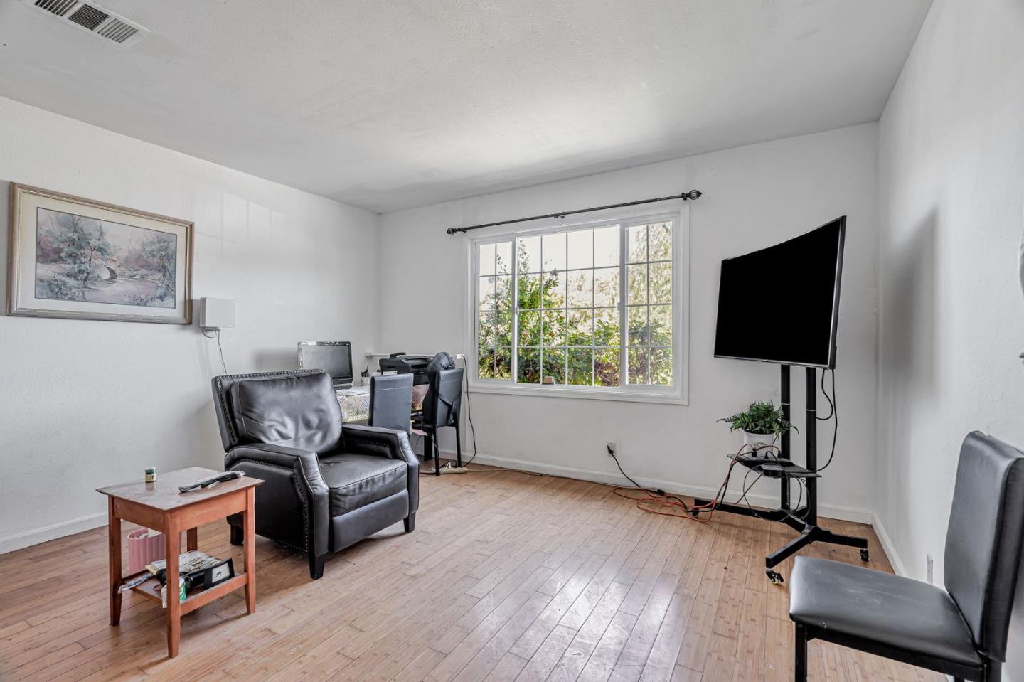 Detail Gallery Image 7 of 29 For 4763 Plainfield Dr, San Jose,  CA 95111 - 4 Beds | 2 Baths