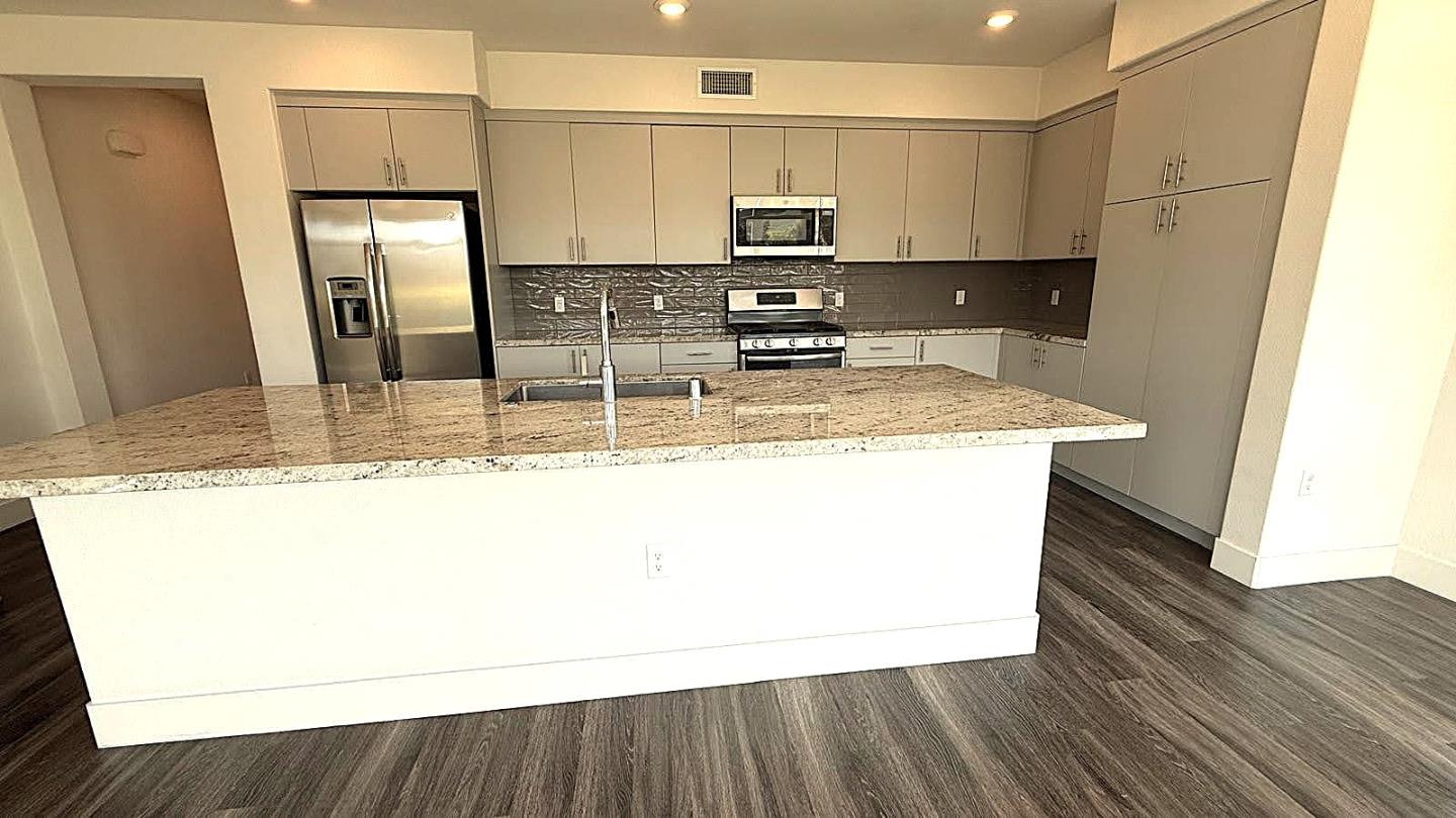 Detail Gallery Image 18 of 44 For 5933 Sunstone Dr #219,  San Jose,  CA 95123 - 2 Beds | 2 Baths