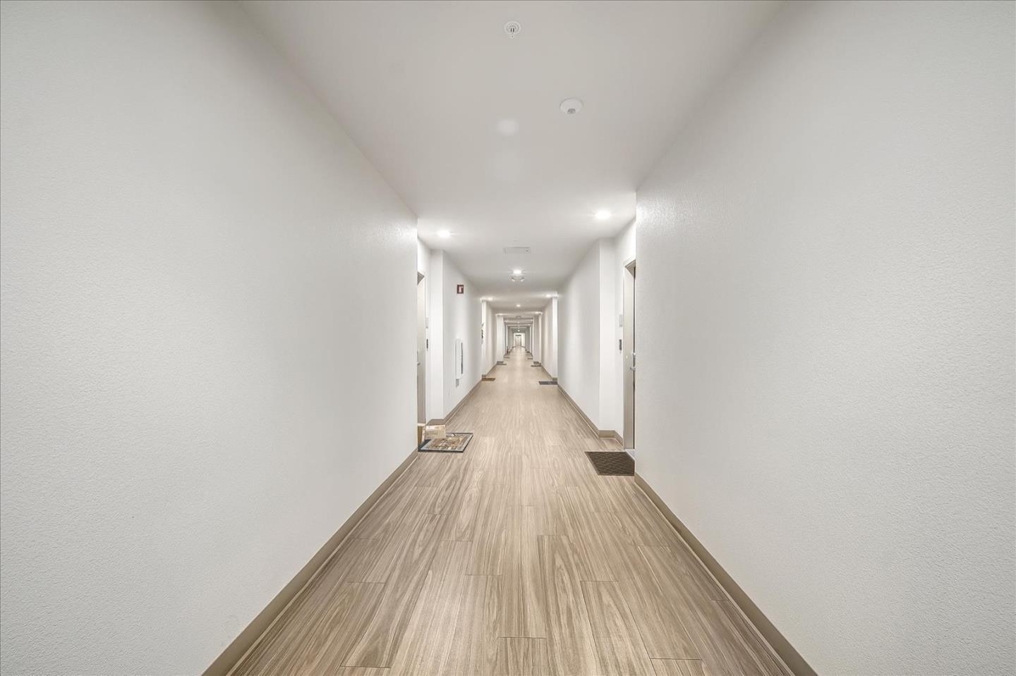 Detail Gallery Image 5 of 44 For 5933 Sunstone Dr #219,  San Jose,  CA 95123 - 2 Beds | 2 Baths