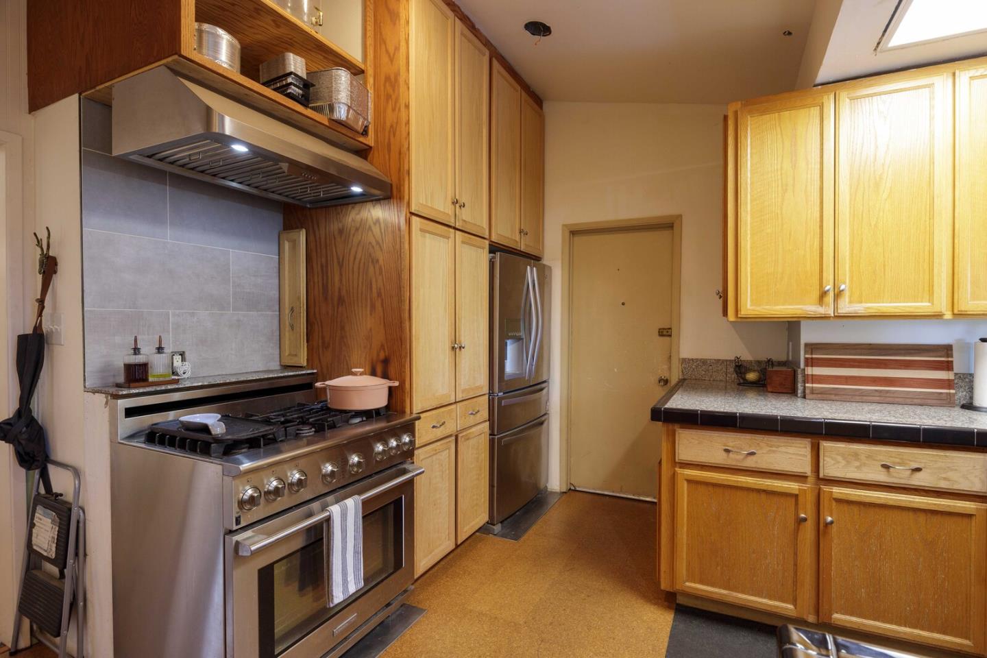 Detail Gallery Image 15 of 55 For 8421 Wayland Ln, Gilroy,  CA 95020 - 3 Beds | 2 Baths