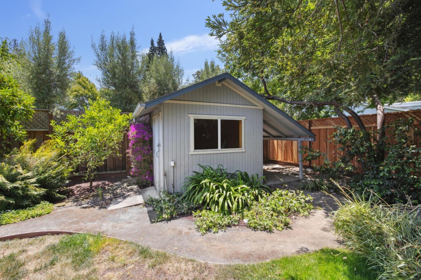 Detail Gallery Image 21 of 22 For 227 Santa Margarita Ave, Menlo Park,  CA 94025 - 3 Beds | 2 Baths