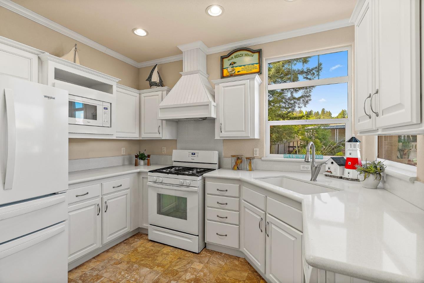 Detail Gallery Image 10 of 34 For 225 Mount Hermon Rd #107,  Scotts Valley,  CA 95066 - 2 Beds | 2 Baths