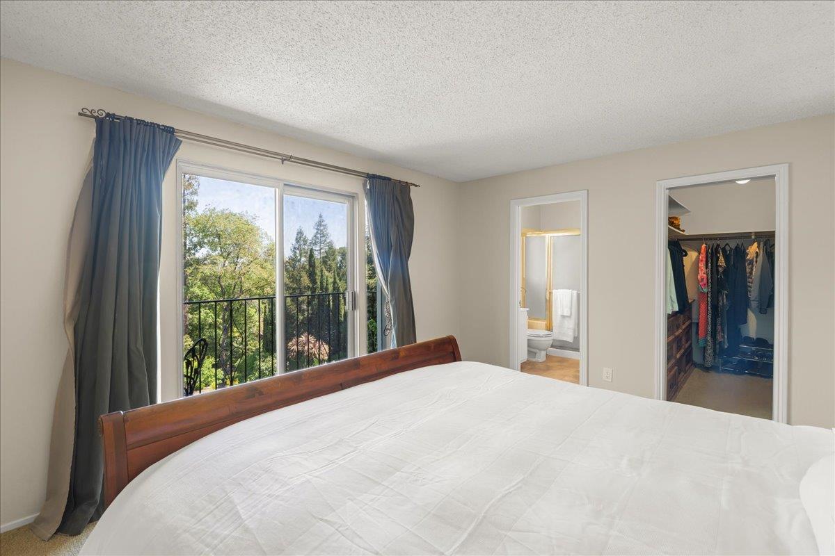 Detail Gallery Image 14 of 40 For 878 Hillcrest Dr, Redwood City,  CA 94062 - 5 Beds | 4 Baths
