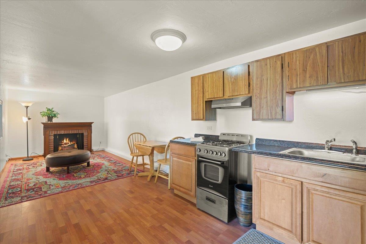 Detail Gallery Image 28 of 40 For 878 Hillcrest Dr, Redwood City,  CA 94062 - 5 Beds | 4 Baths