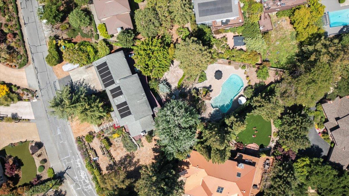 Detail Gallery Image 34 of 40 For 878 Hillcrest Dr, Redwood City,  CA 94062 - 5 Beds | 4 Baths