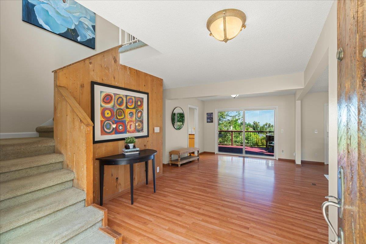 Detail Gallery Image 6 of 40 For 878 Hillcrest Dr, Redwood City,  CA 94062 - 5 Beds | 4 Baths