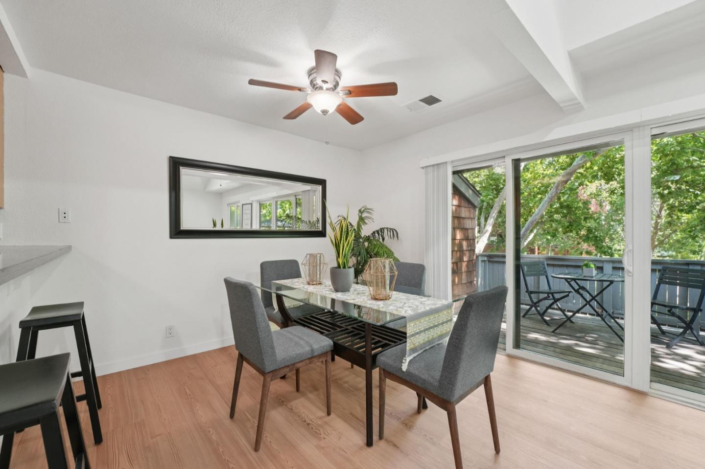 Detail Gallery Image 14 of 49 For 1409 La Terrace Cir, San Jose,  CA 95123 - 2 Beds | 1 Baths