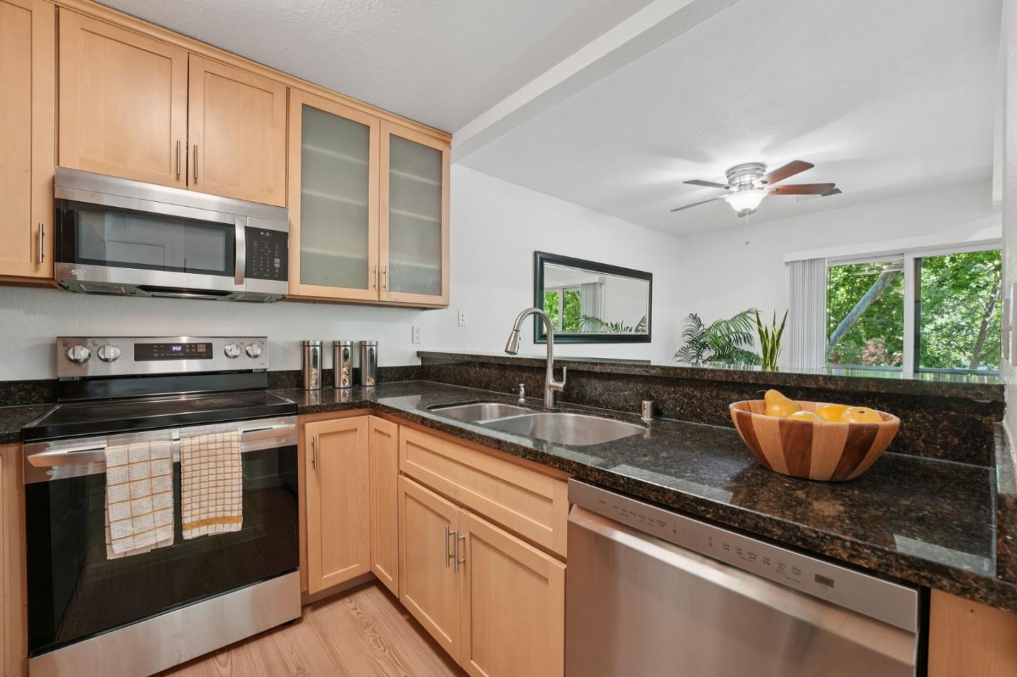 Detail Gallery Image 17 of 49 For 1409 La Terrace Cir, San Jose,  CA 95123 - 2 Beds | 1 Baths