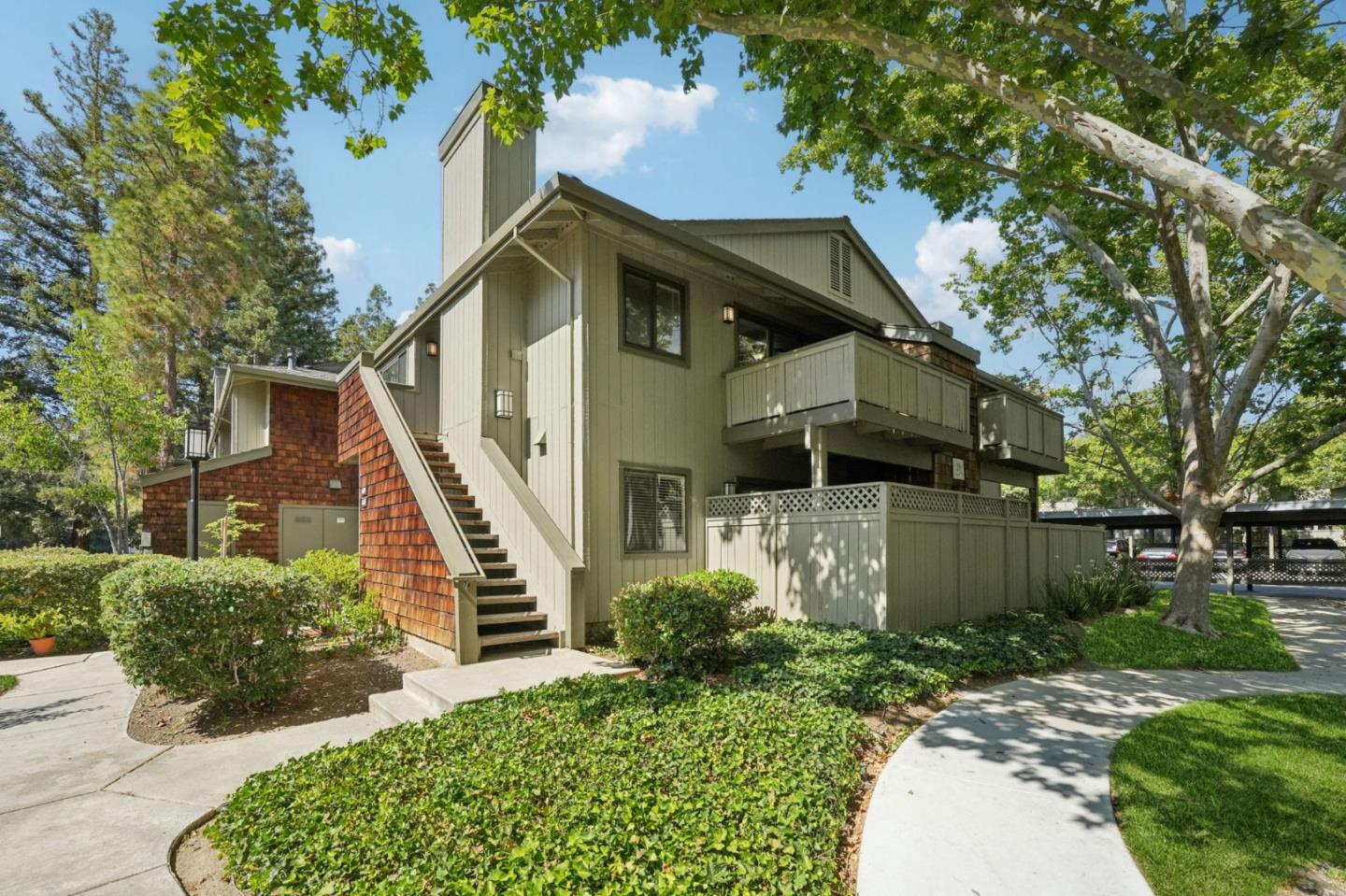 Detail Gallery Image 2 of 49 For 1409 La Terrace Cir, San Jose,  CA 95123 - 2 Beds | 1 Baths
