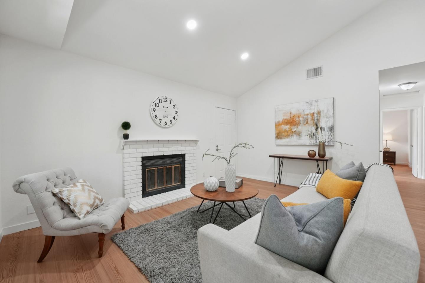 Detail Gallery Image 6 of 49 For 1409 La Terrace Cir, San Jose,  CA 95123 - 2 Beds | 1 Baths