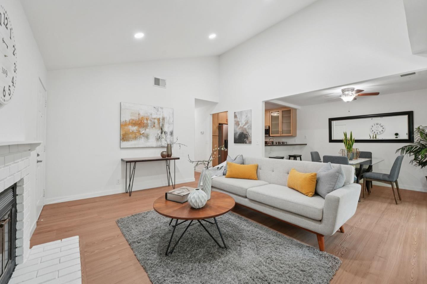 Detail Gallery Image 8 of 49 For 1409 La Terrace Cir, San Jose,  CA 95123 - 2 Beds | 1 Baths