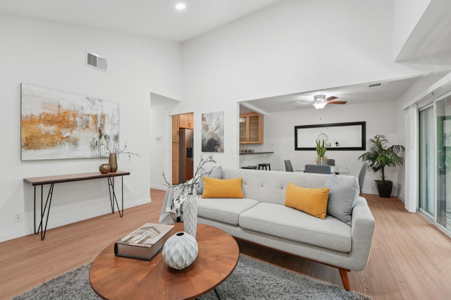 Detail Gallery Image 9 of 49 For 1409 La Terrace Cir, San Jose,  CA 95123 - 2 Beds | 1 Baths