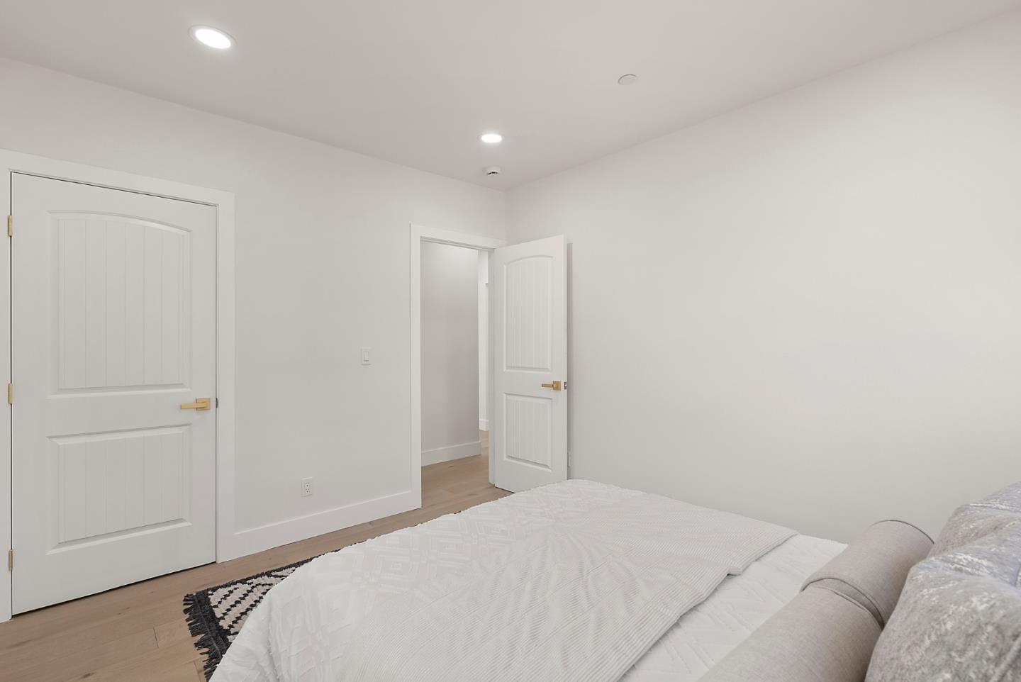 Detail Gallery Image 26 of 53 For 895 Laurel Ave, Belmont,  CA 94002 - 4 Beds | 3 Baths