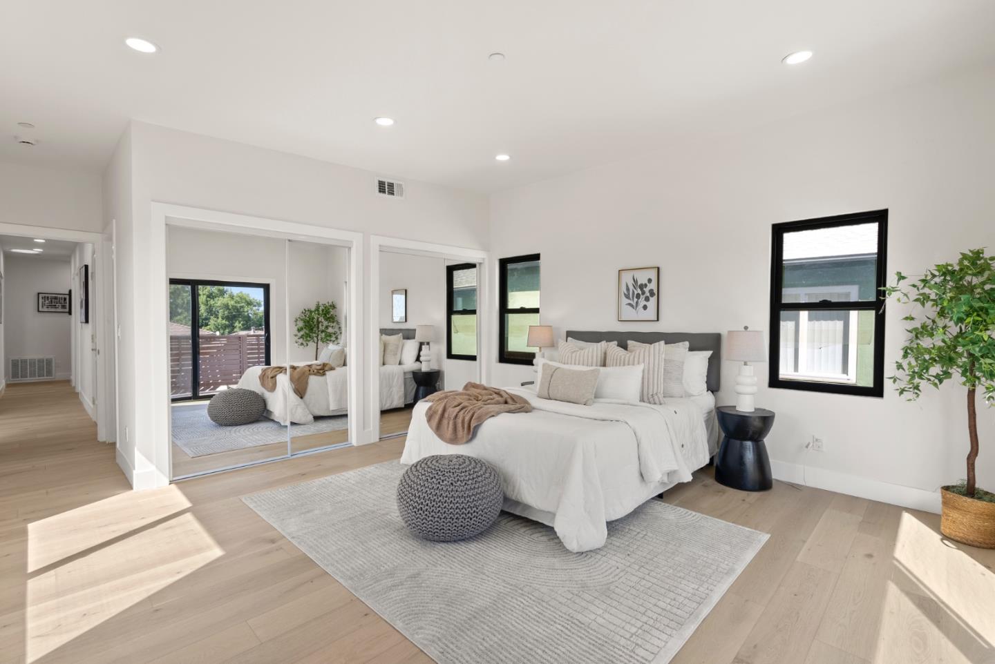 Detail Gallery Image 30 of 53 For 895 Laurel Ave, Belmont,  CA 94002 - 4 Beds | 3 Baths