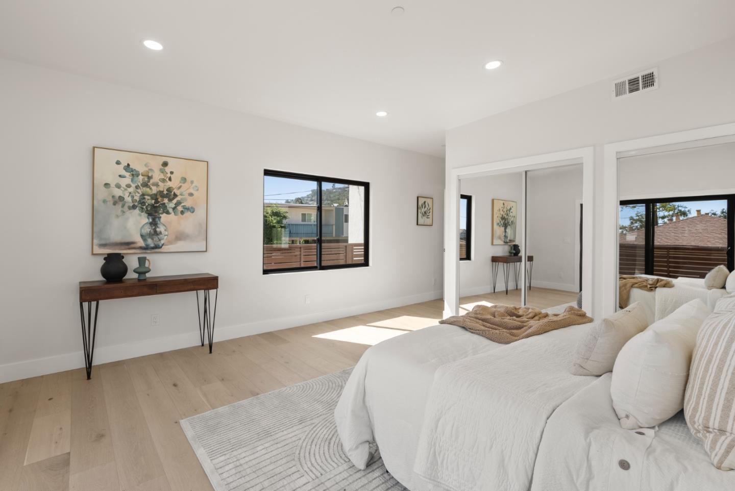 Detail Gallery Image 31 of 53 For 895 Laurel Ave, Belmont,  CA 94002 - 4 Beds | 3 Baths