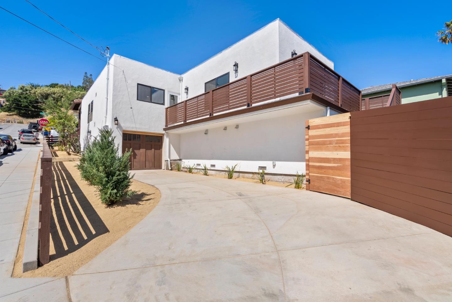 Detail Gallery Image 43 of 53 For 895 Laurel Ave, Belmont,  CA 94002 - 4 Beds | 3 Baths