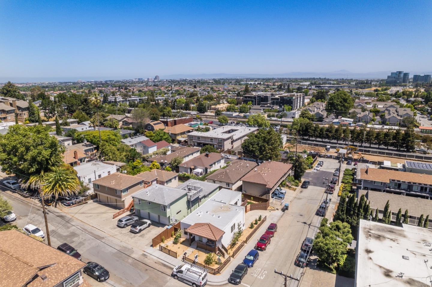Detail Gallery Image 53 of 53 For 895 Laurel Ave, Belmont,  CA 94002 - 4 Beds | 3 Baths