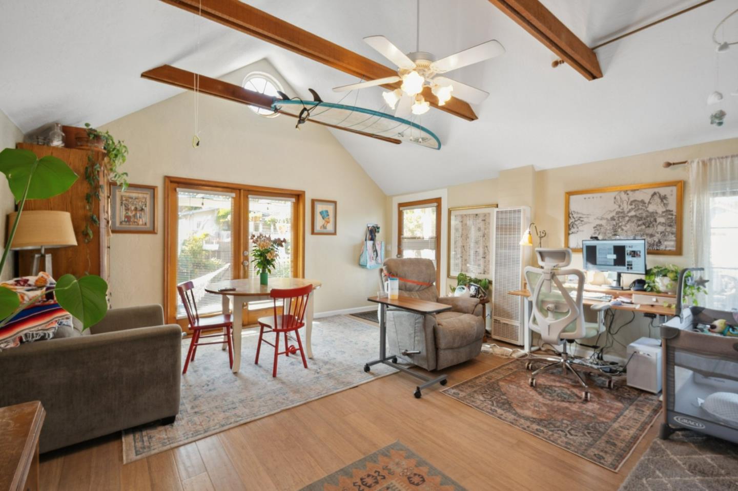 Detail Gallery Image 11 of 45 For 552 14th Ave, Santa Cruz,  CA 95062 - 4 Beds | 3 Baths