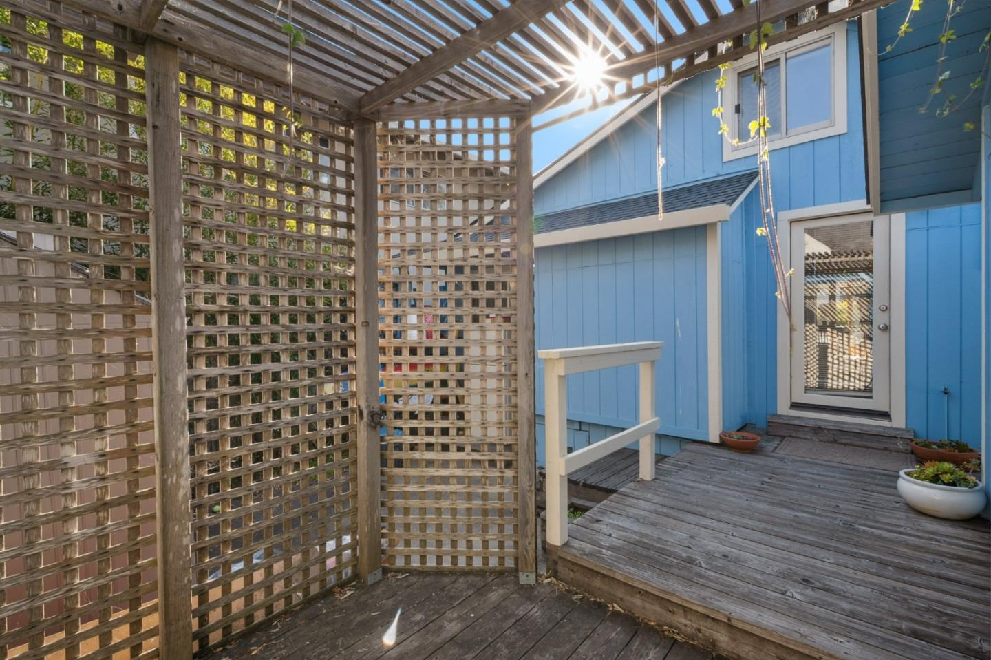 Detail Gallery Image 25 of 45 For 552 14th Ave, Santa Cruz,  CA 95062 - 4 Beds | 3 Baths