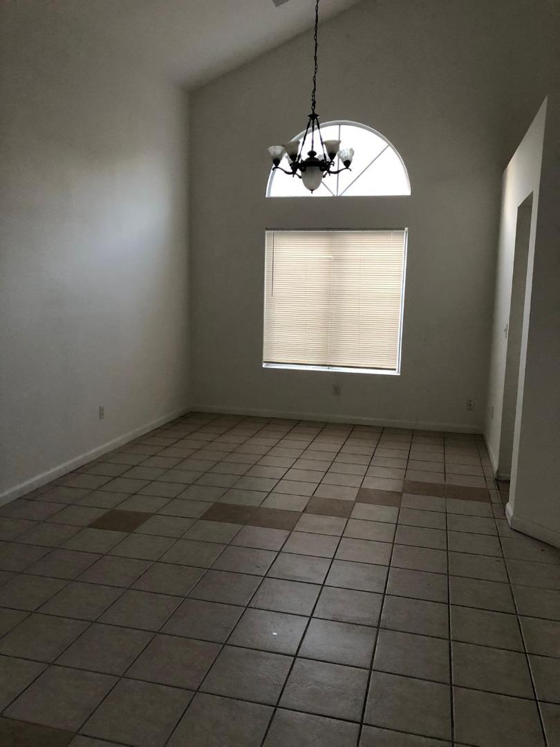 Detail Gallery Image 12 of 12 For 1507 Capitol Cir, Stockton,  CA 95206 - 4 Beds | 2/1 Baths