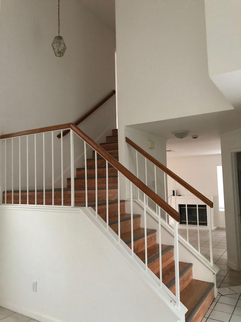 Detail Gallery Image 8 of 12 For 1507 Capitol Cir, Stockton,  CA 95206 - 4 Beds | 2/1 Baths