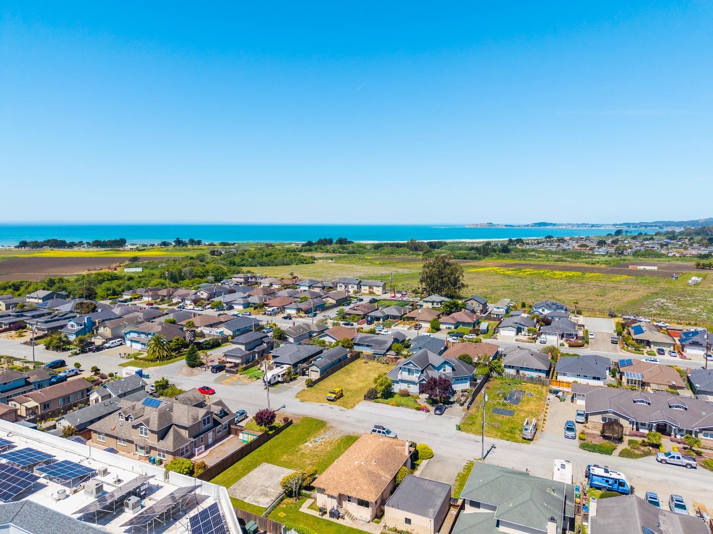 Detail Gallery Image 12 of 16 For 411 Belleville, Half Moon Bay,  CA 94019 - – Beds | – Baths