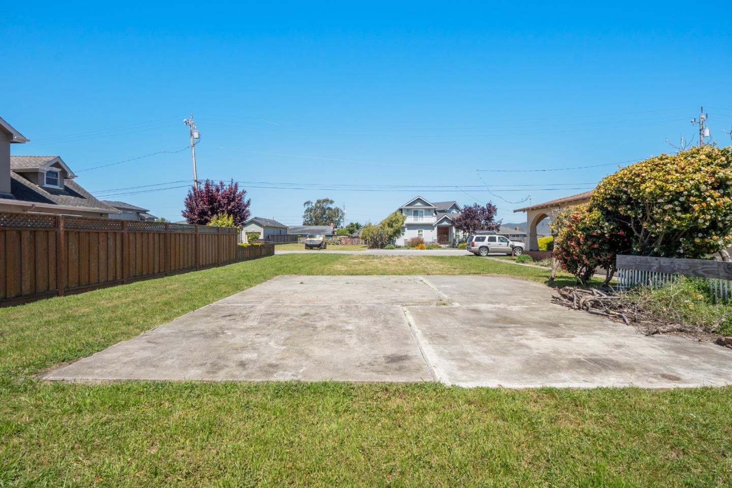 Detail Gallery Image 8 of 16 For 411 Belleville, Half Moon Bay,  CA 94019 - – Beds | – Baths