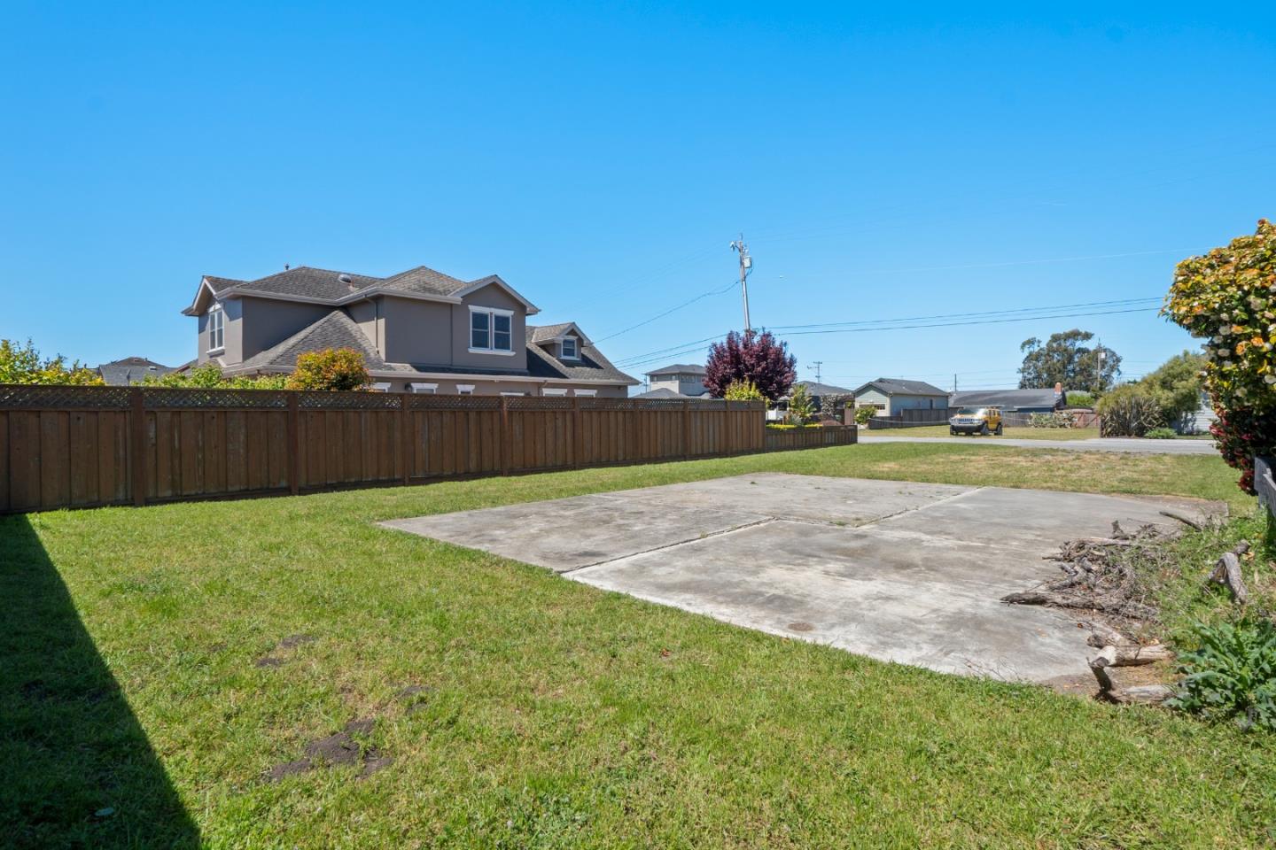 Detail Gallery Image 9 of 16 For 411 Belleville, Half Moon Bay,  CA 94019 - – Beds | – Baths