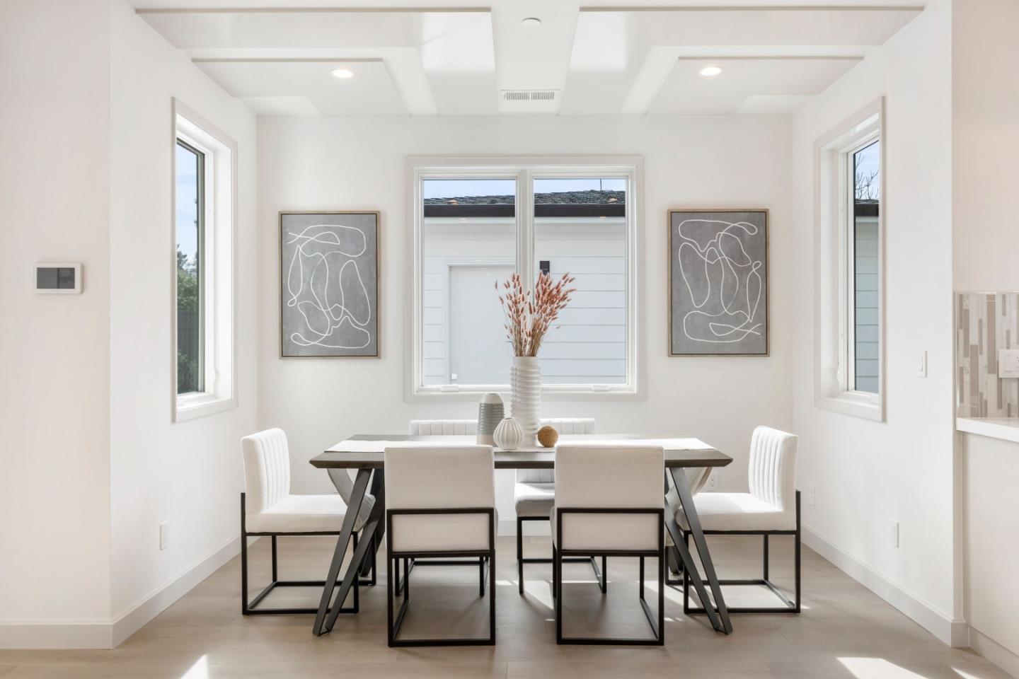 Detail Gallery Image 11 of 24 For 1004 Iris St, Redwood City,  CA 94061 - 5 Beds | 4 Baths