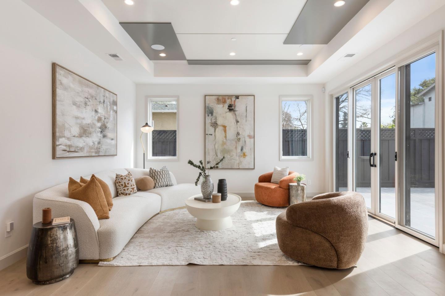 Detail Gallery Image 9 of 24 For 1004 Iris St, Redwood City,  CA 94061 - 5 Beds | 4 Baths